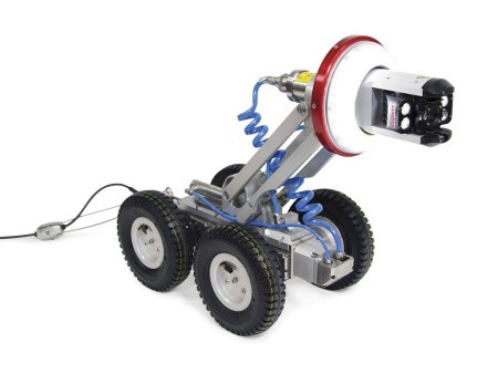 Робот FW 150 с камерой SR 100, электроподъемником, дополнительным светом и пневмоколёсами